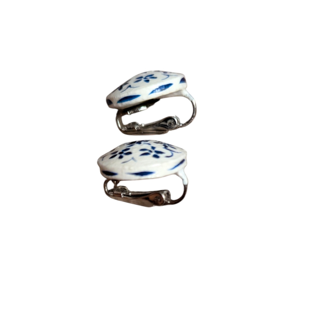 Unique Y2K Style Clip-on Earrings Ceramic Mosaic Tile Blue And White Flower